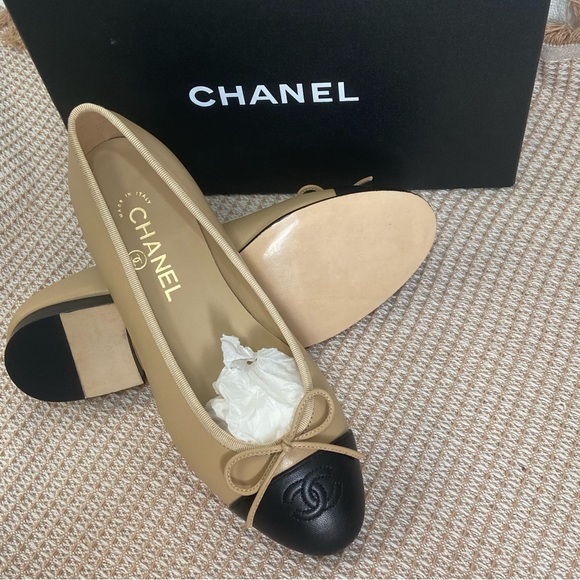 Chanel Tan and Black Flats📌📌📌 - Picture 4 of 5